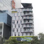 Maxonehotels.Com At Platinum Hayam Wuruk Jakarta
